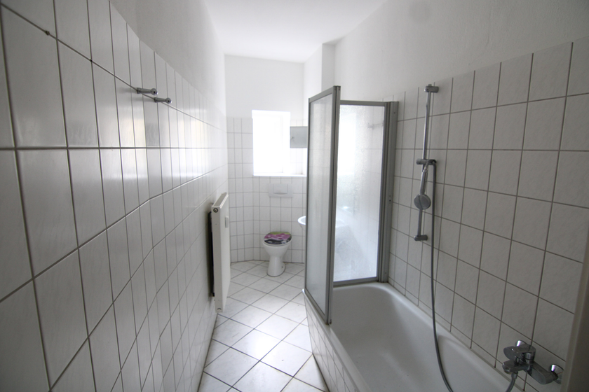 Wannenbad mit Fenster