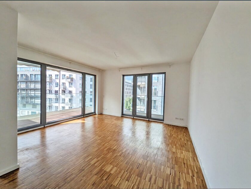 Geräumiges Wohnzimmer