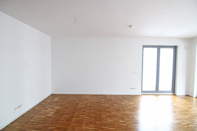 Geräumiges Wohnzimmer